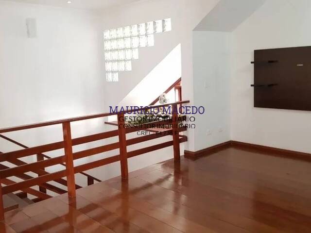 #1422 - Casa para Venda em Santana de Parnaíba - SP