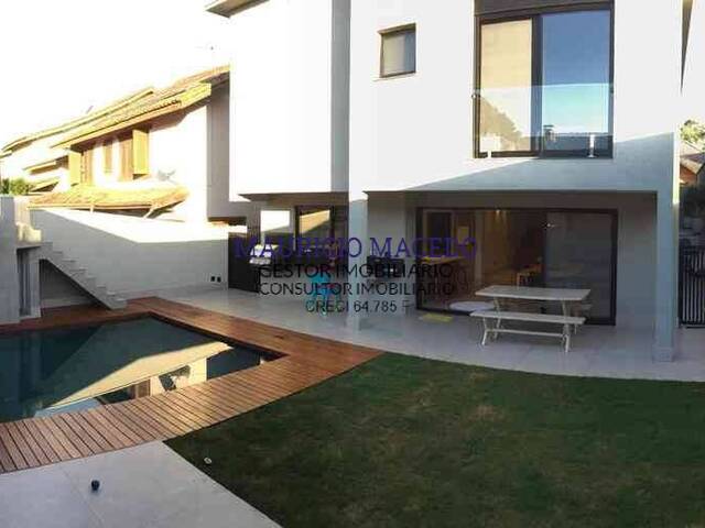 Casa para Venda em Santana de Parnaíba - 5