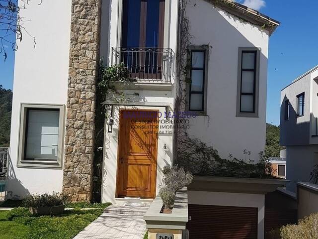 Casa para Venda em Santana de Parnaíba - 2