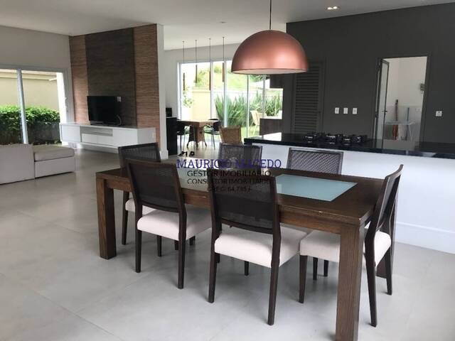 Casa para Venda em Santana de Parnaíba - 5