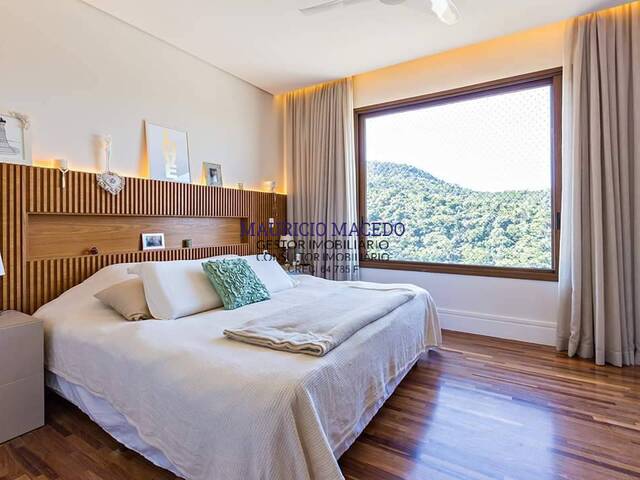 #1451 - Casa para Venda em Santana de Parnaíba - SP