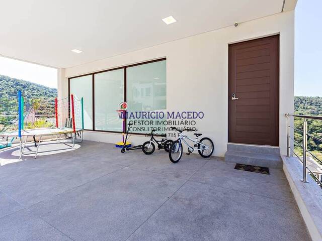 Casa para Venda em Santana de Parnaíba - 4