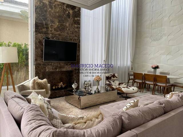 Casa para Venda em Santana de Parnaíba - 4