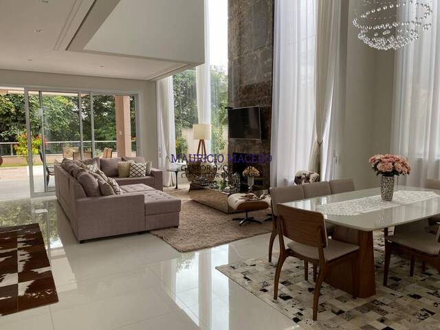 Casa para Venda em Santana de Parnaíba - 5