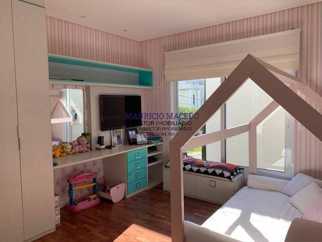 Casa para Venda em Santana de Parnaíba - 4