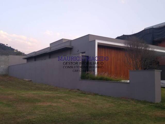 #1491 - Casa para Venda em Santana de Parnaíba - SP