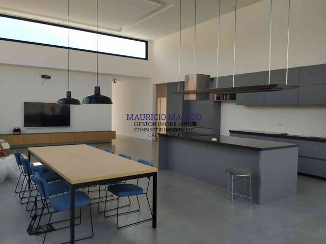 Casa para Venda em Santana de Parnaíba - 5
