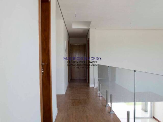 Casa para Venda em Santana de Parnaíba - 3