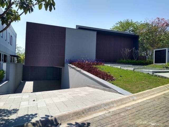 Casa para Venda em Santana de Parnaíba - 2
