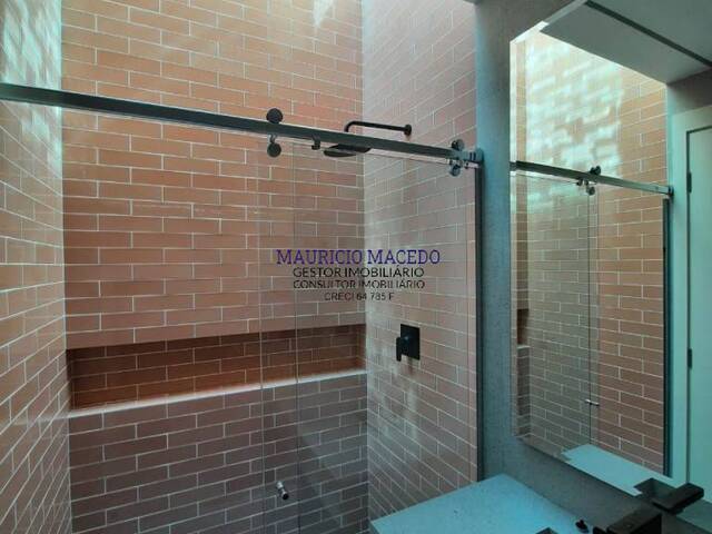 Casa para Venda em Santana de Parnaíba - 3