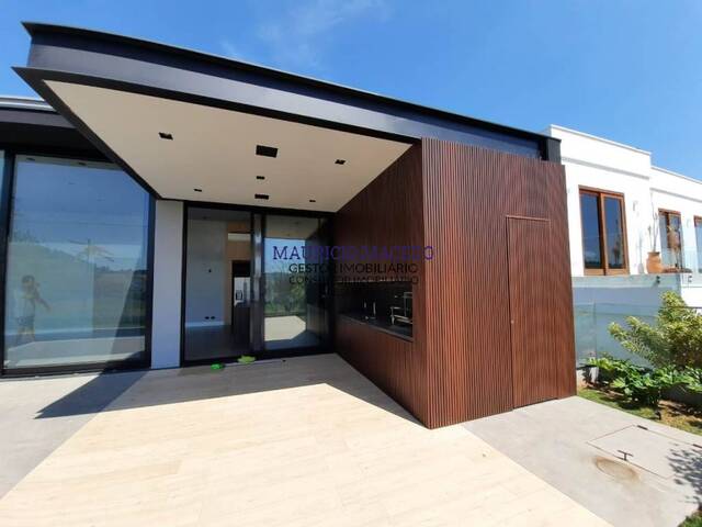 Casa para Venda em Santana de Parnaíba - 5