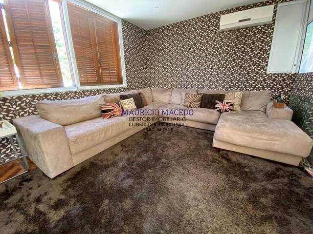 #1530 - Casa para Venda em Santana de Parnaíba - SP