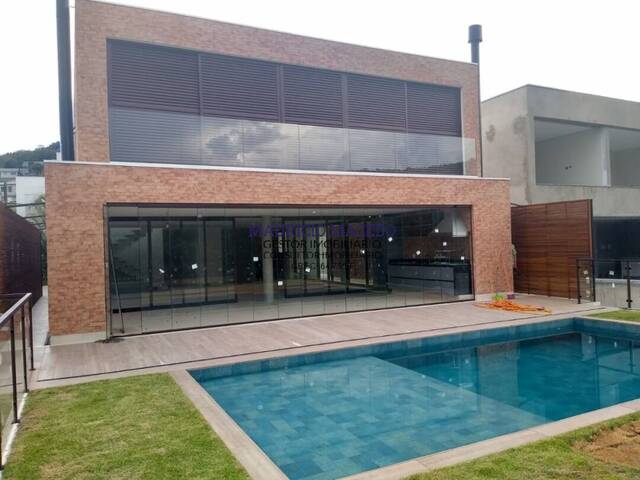 Casa para Venda em Santana de Parnaíba - 4
