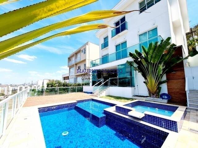 Casa para Venda em Santana de Parnaíba - 3