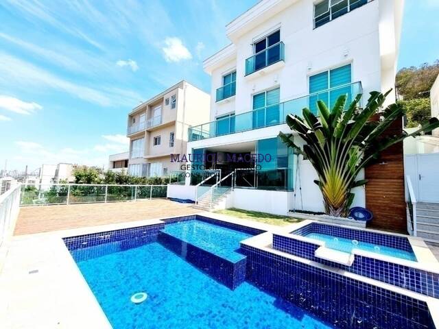 Casa para Venda em Santana de Parnaíba - 2