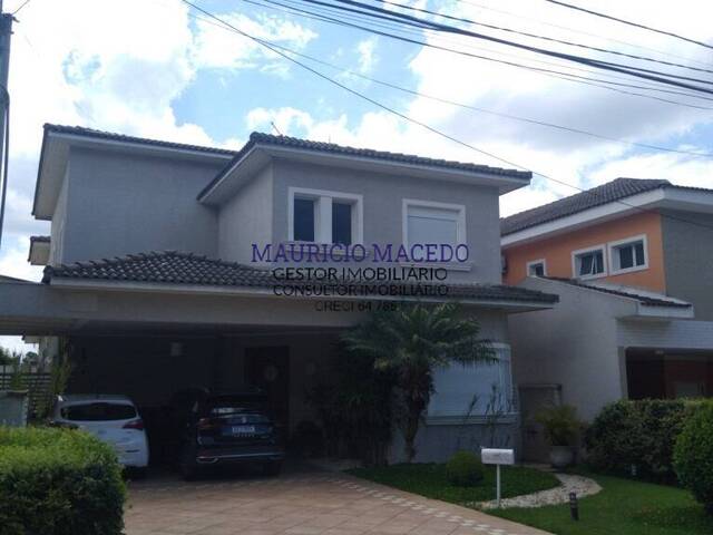 #1545 - Casa para Venda em Santana de Parnaíba - SP