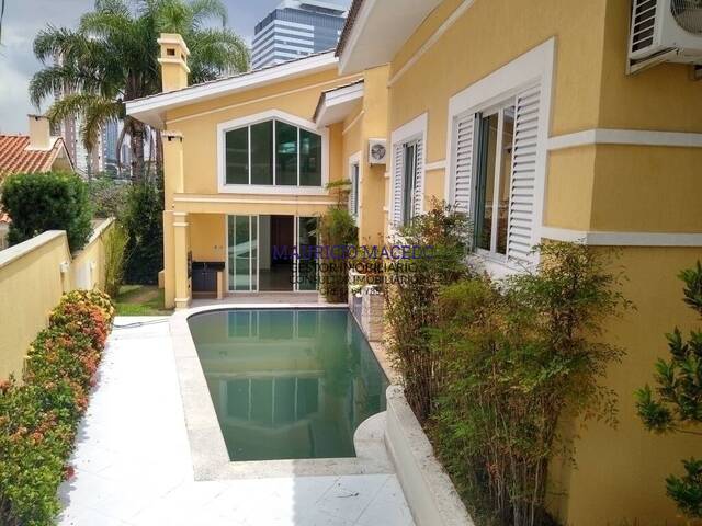 Casa para Venda em Santana de Parnaíba - 4