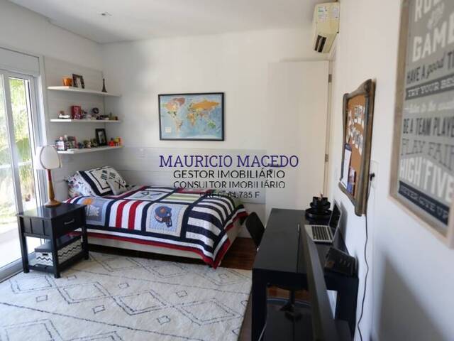 Casa para Venda em Santana de Parnaíba - 4