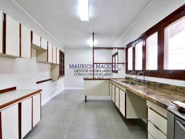 Casa para Venda em Santana de Parnaíba - 5