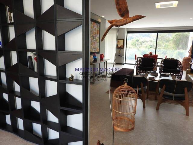 #1605 - Casa para Venda em Santana de Parnaíba - SP