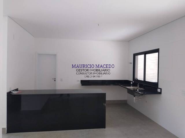 Casa para Venda em Santana de Parnaíba - 4