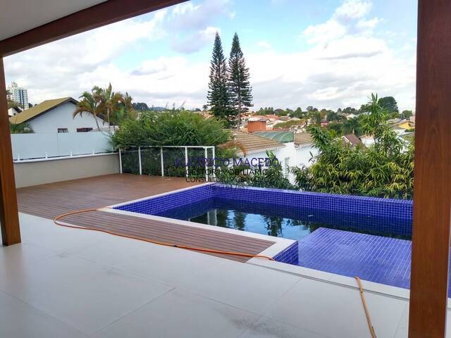#1612 - Casa para Venda em Santana de Parnaíba - SP