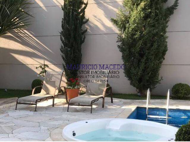 #1615 - Casa para Venda em Santana de Parnaíba - SP