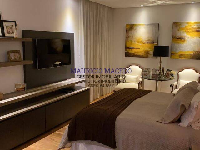 Casa para Venda em Santana de Parnaíba - 4