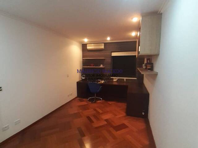 #1619 - Casa para Venda em Santana de Parnaíba - SP