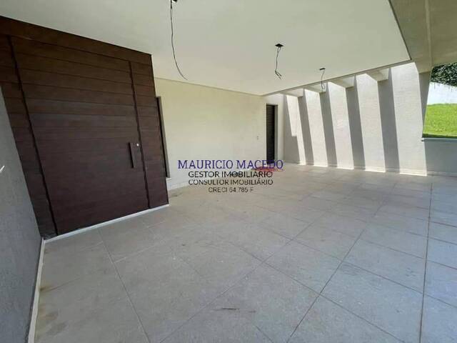 #1620 - Casa para Venda em Santana de Parnaíba - SP