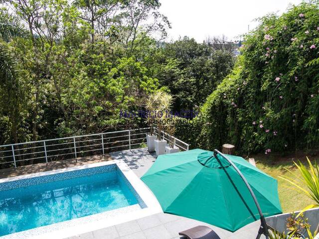 #1624 - Casa para Venda em Santana de Parnaíba - SP