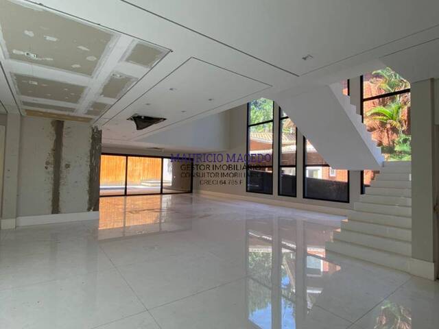 Casa para Venda em Santana de Parnaíba - 5