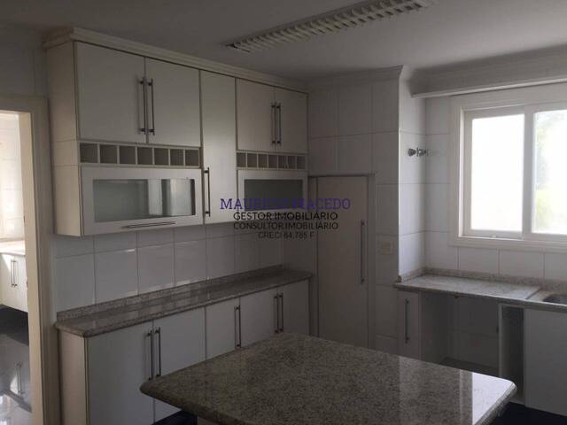 #1646 - Casa para Venda em Santana de Parnaíba - SP