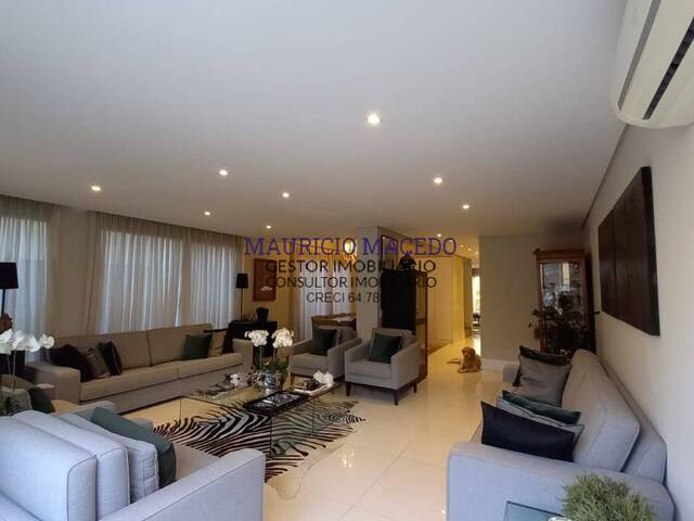 Casa para Venda em Santana de Parnaíba - 4