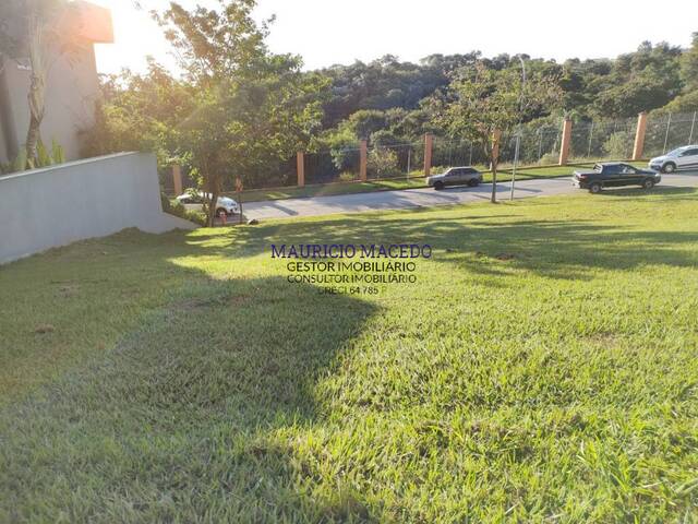 Terreno para Venda em Santana de Parnaíba - 2