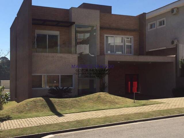 #1688 - Casa para Venda em Santana de Parnaíba - SP