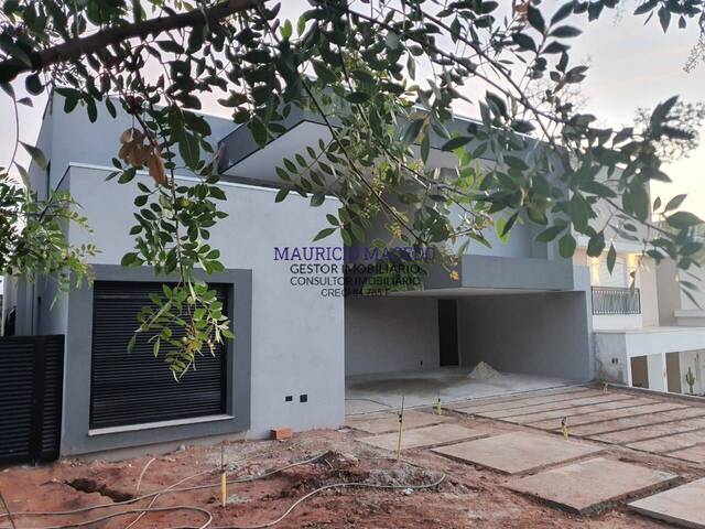 Casa para Venda em Santana de Parnaíba - 3