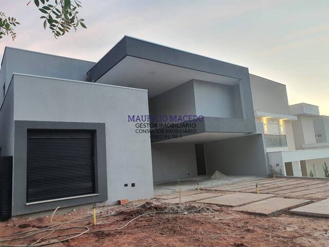 Casa para Venda em Santana de Parnaíba - 4