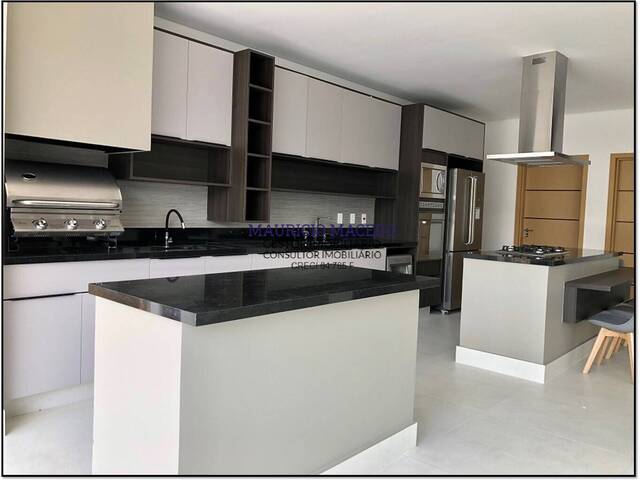 Casa para Venda em Santana de Parnaíba - 4