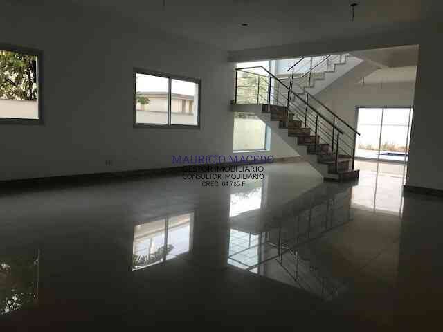 #1716 - Casa para Venda em Santana de Parnaíba - SP