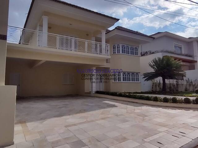 #1718 - Casa para Venda em Santana de Parnaíba - SP