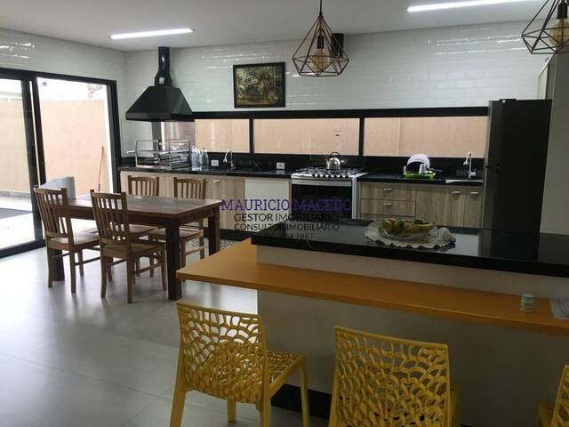 Casa para Venda em Santana de Parnaíba - 2