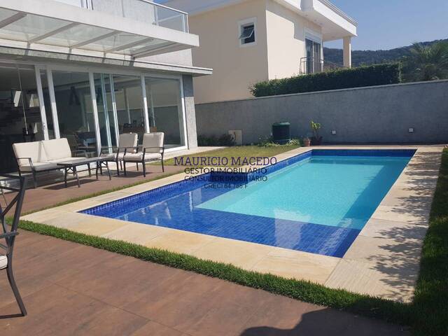 #1745 - Casa para Venda em Santana de Parnaíba - SP