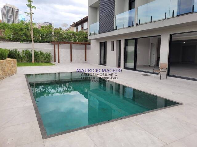 #1653 - Casa para Venda em Barueri - SP