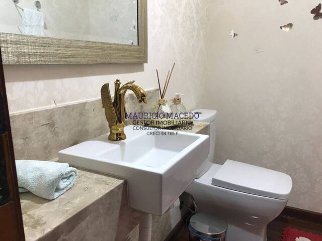 Casa para Venda em Santana de Parnaíba - 5