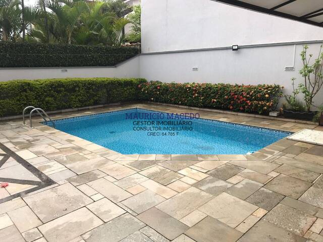 Casa para Venda em Santana de Parnaíba - 3