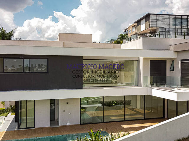 #1783 - Casa para Venda em Santana de Parnaíba - SP