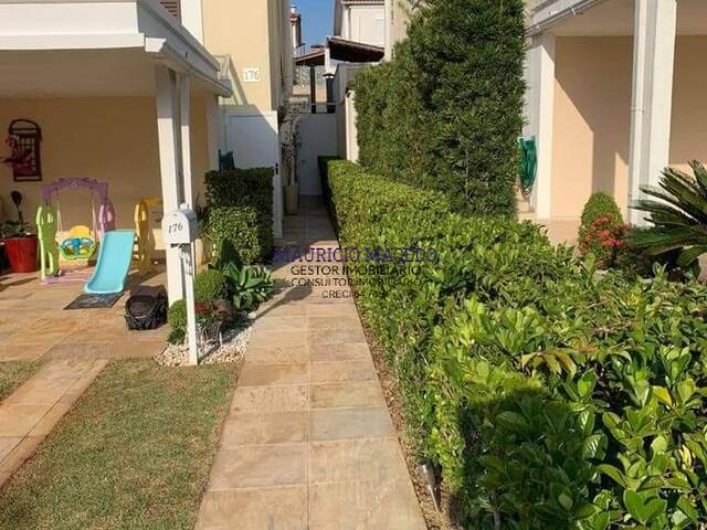 #1834 - Casa para Venda em Santana de Parnaíba - SP