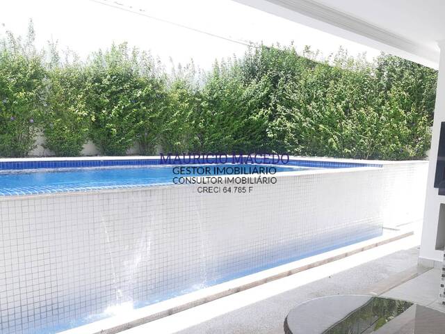 #1837 - Casa para Venda em Santana de Parnaíba - SP