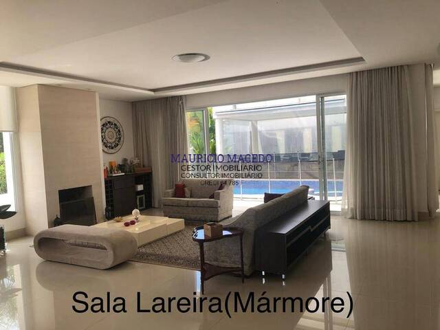 #1839 - Casa para Venda em Santana de Parnaíba - SP